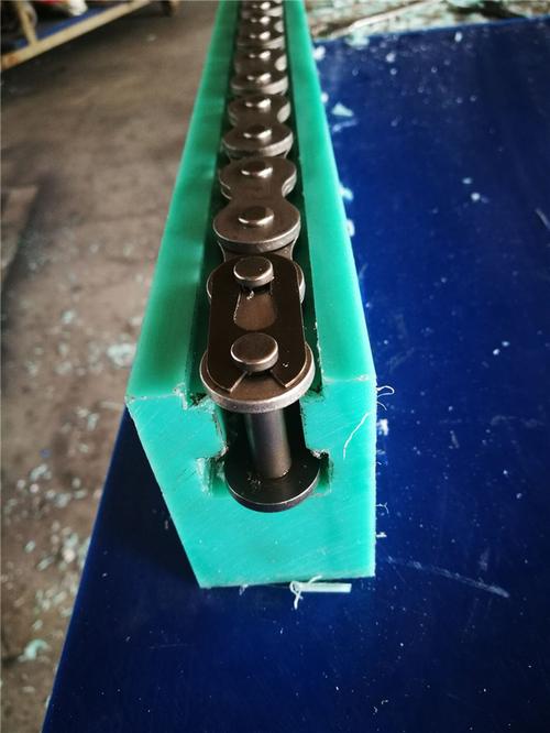 双排链条导轨生产厂家选择指南 从链条配套到导轨品质